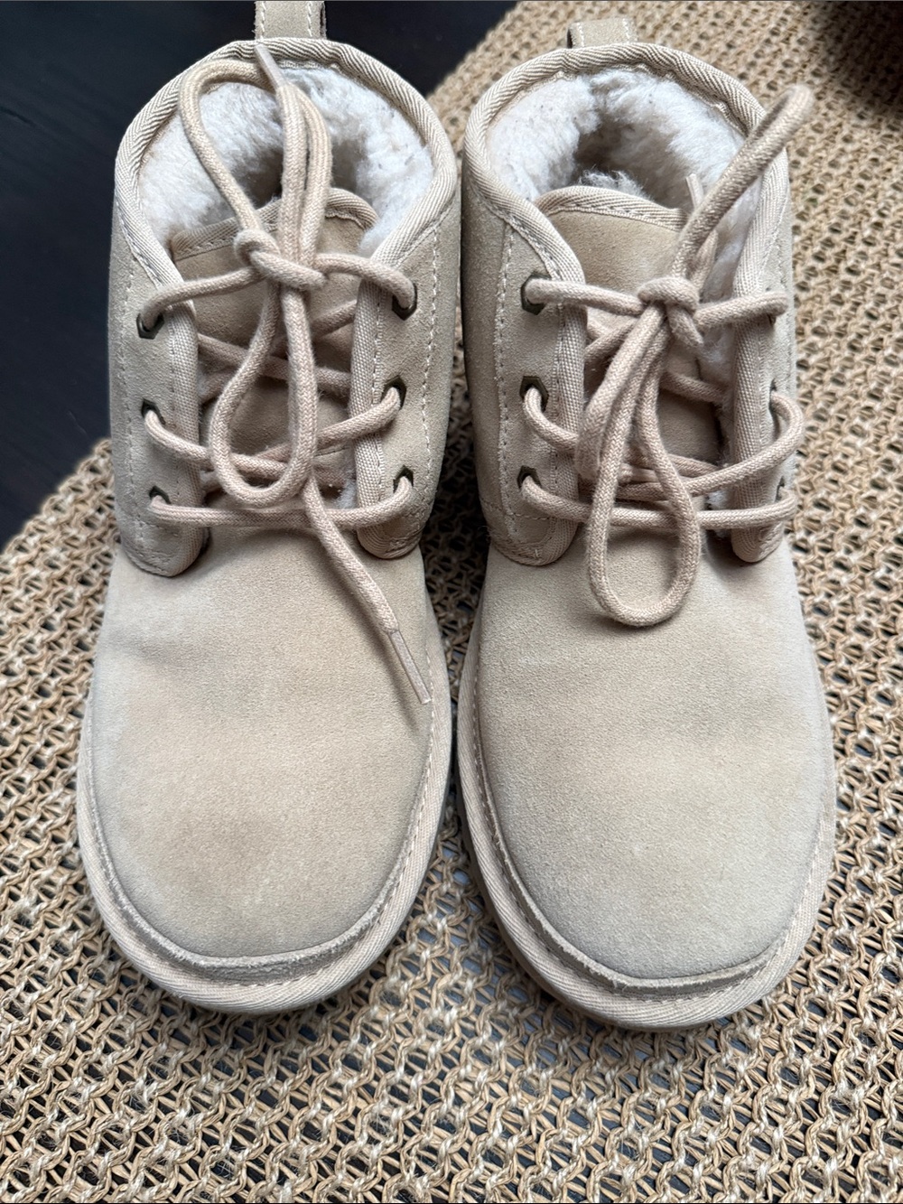 UGG Women’s Nuemel Lace-Up Ankle Boots Size 7